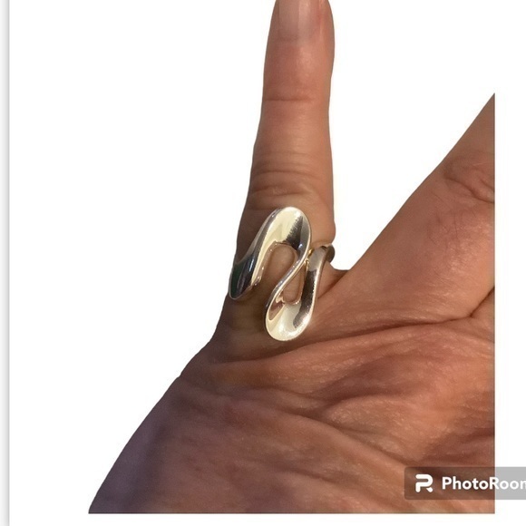Sterling silver cocktail Impression ring - Picture 1 of 5